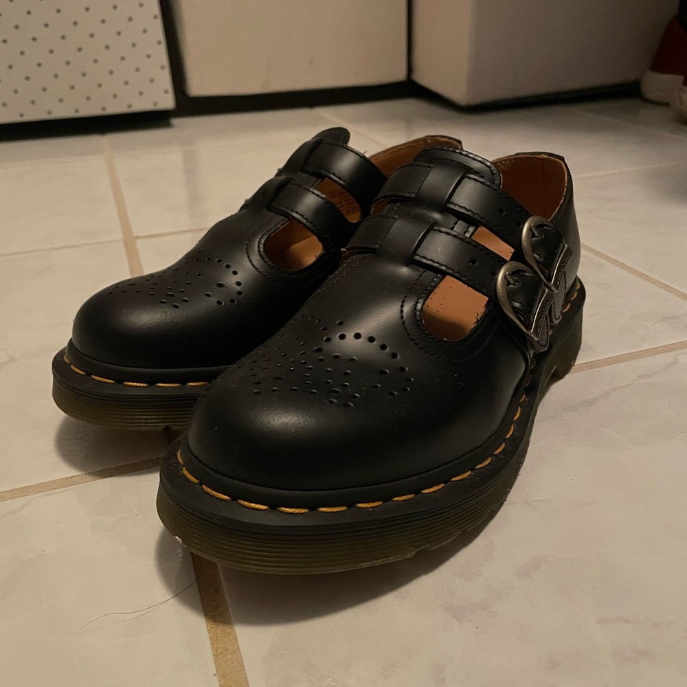 Doc Marten Mary Janes 8065